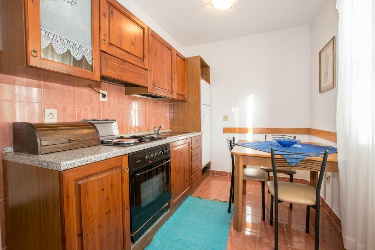 Apartments Mirjana Pula Eksteriør billede